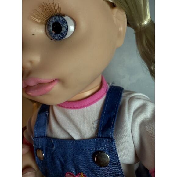 Call Me Chloe Interactive 18 Inch Talking Doll With Phone 30+ Phrases Works! - Picture 12 of 12